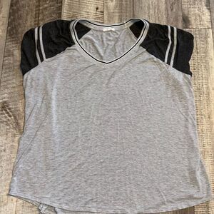 MAURICES short sleeve top- size‎ 3